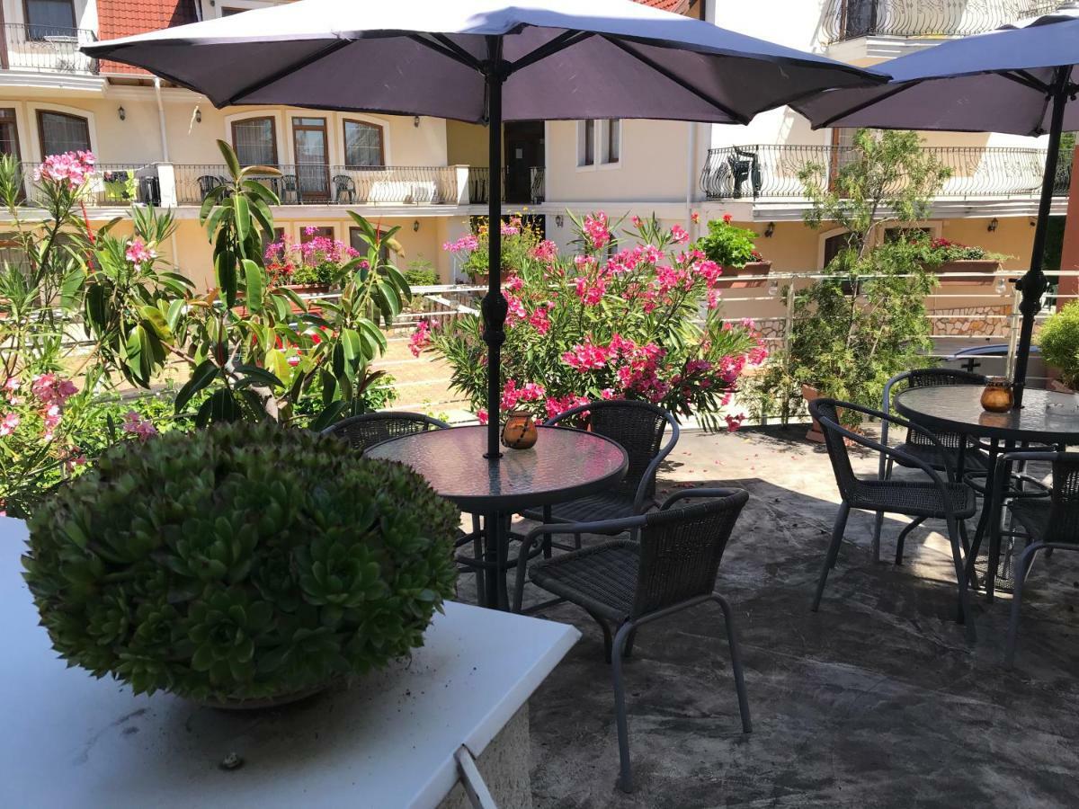 Feng Shui Wellness Apartmanhaz Hévíz Dış mekan fotoğraf